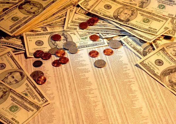 金价维持强势，贸易战恐慌助推避险需求