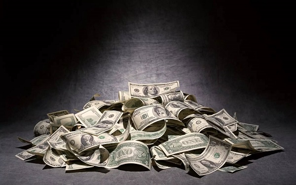 避险王者黄金为何冲高回落？是抄底机会还是下跌中继？